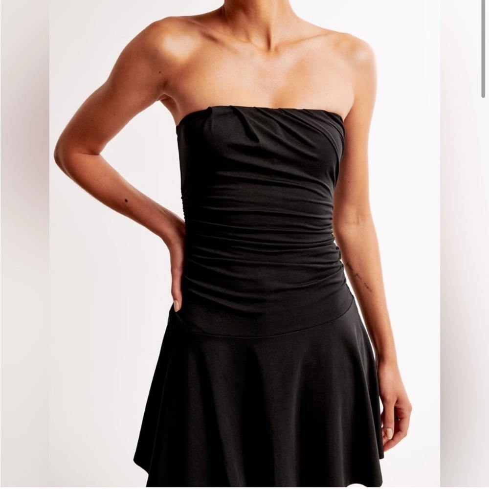 Tube top drop waist black mini #lbd